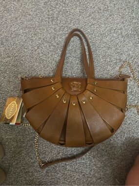 Pratesi genuine Italian leather fan bag